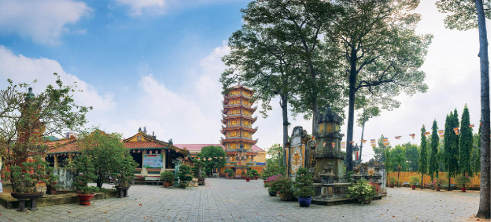 Khung cảnh chùa Hội Khánh
