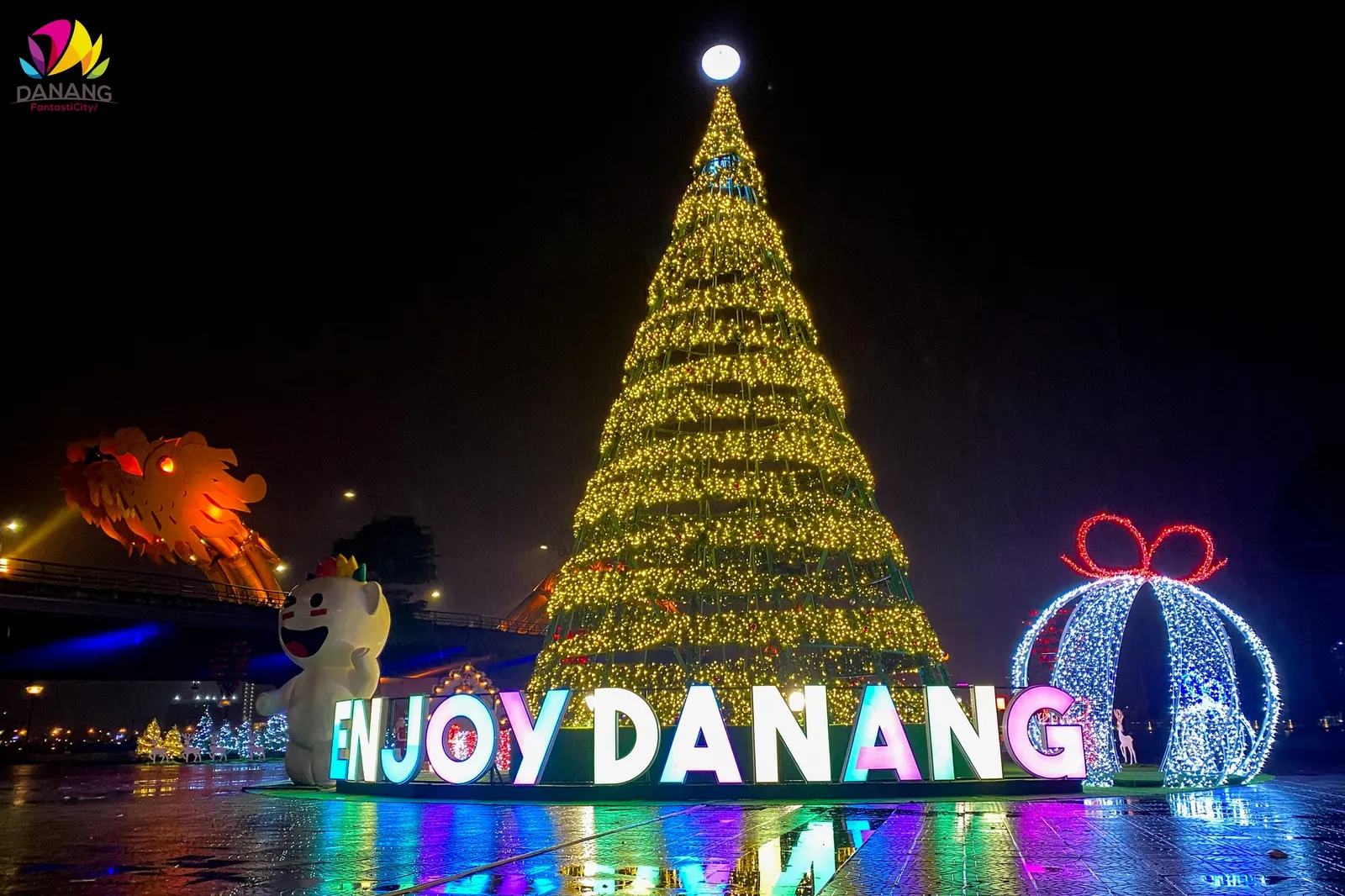 Không gian lễ hội lung linh