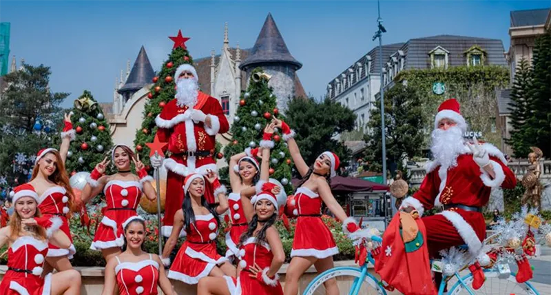 Diễu hành Ông già Noel và Lễ khai mạc